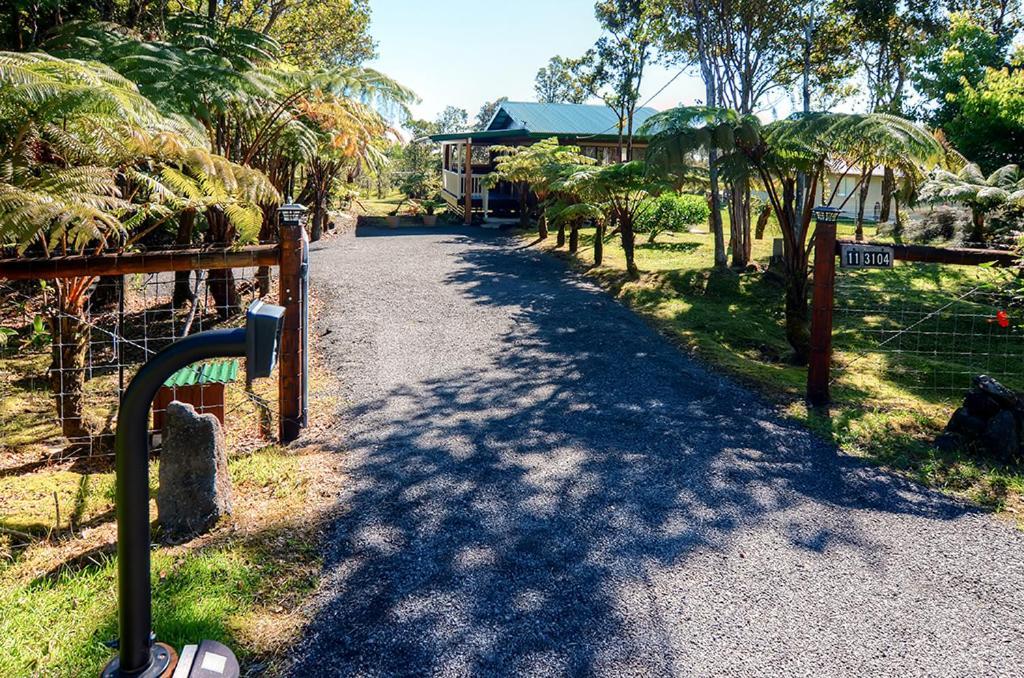 Fern Cottage Island Escape With Rainforest View! Volcano Bagian luar foto